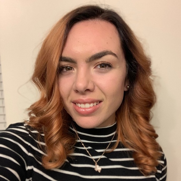 Meet your Posher, Andrea - Picture 1 of 1